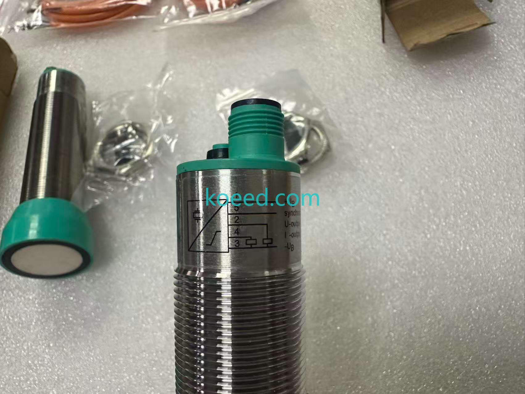 UC4000-30GM-IUR2-V15 104094 - Product View